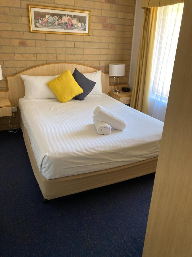 Cotswold Motor Inn Toowoomba Exterior foto