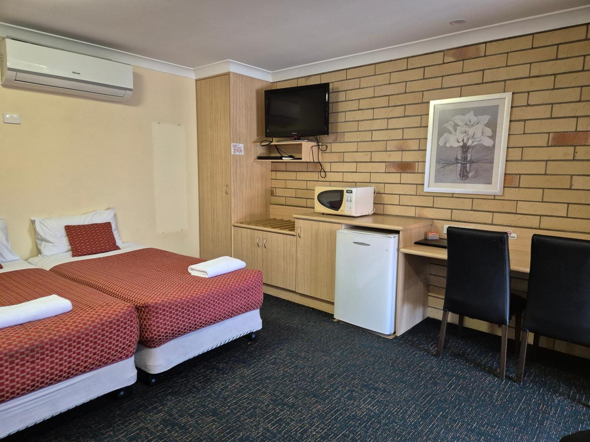 Cotswold Motor Inn Toowoomba Exterior foto