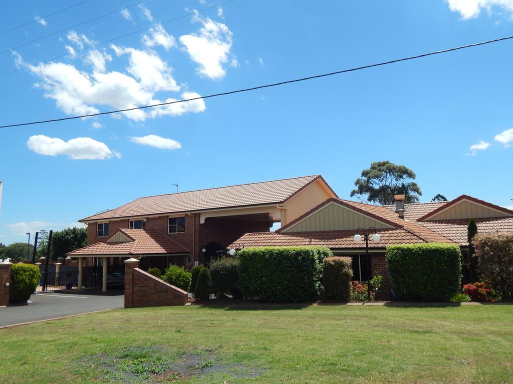 Cotswold Motor Inn Toowoomba Exterior foto