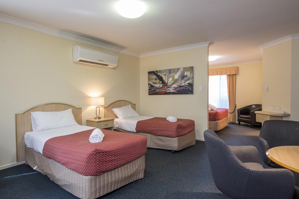 Cotswold Motor Inn Toowoomba Exterior foto